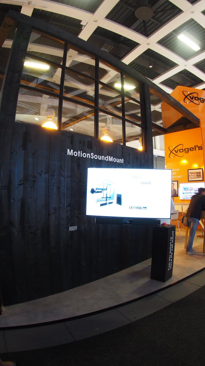 ocramvb's tweet image. Vogel’s op IFA \o/ #IFA17