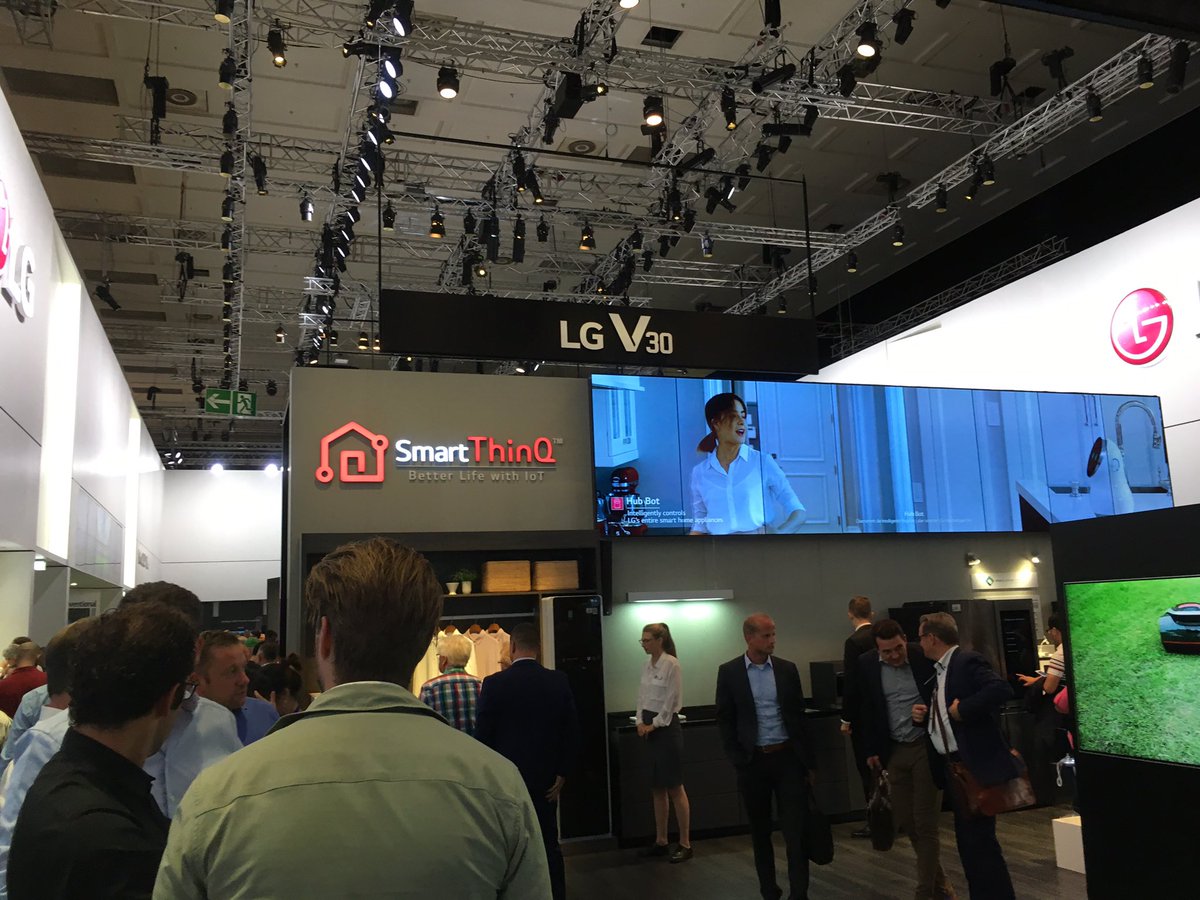 etv_startuphub's tweet image. #IoT in action? Check out this lawn mower robot @IFA_Berlin #smartliving #ifa17