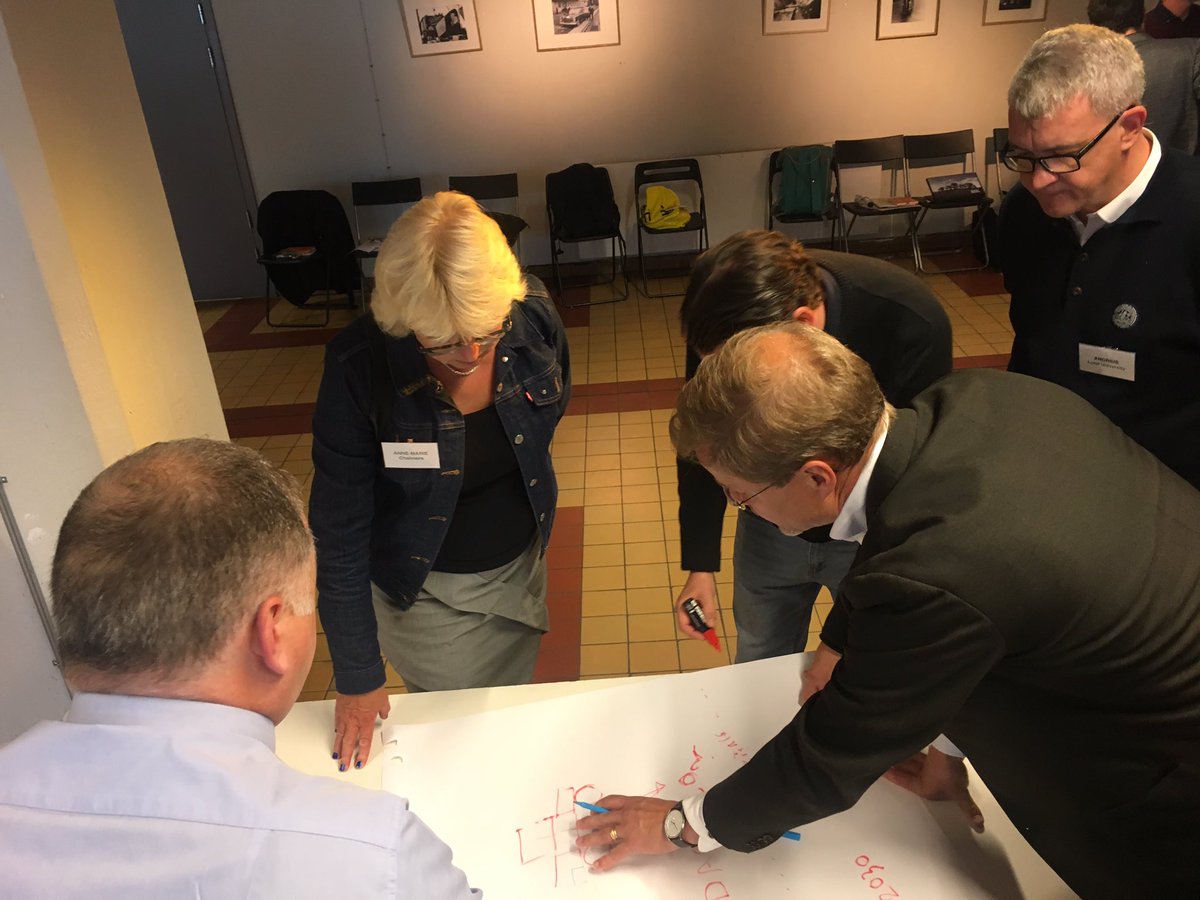 MistraRees's tweet photo. The magic of collaboration! #MISTRAREES researchers &amp; @VolvoGroupSE coming up with research plans #mistrarees annual meeting @STPLN https://t.co/5ezJpyVs0B