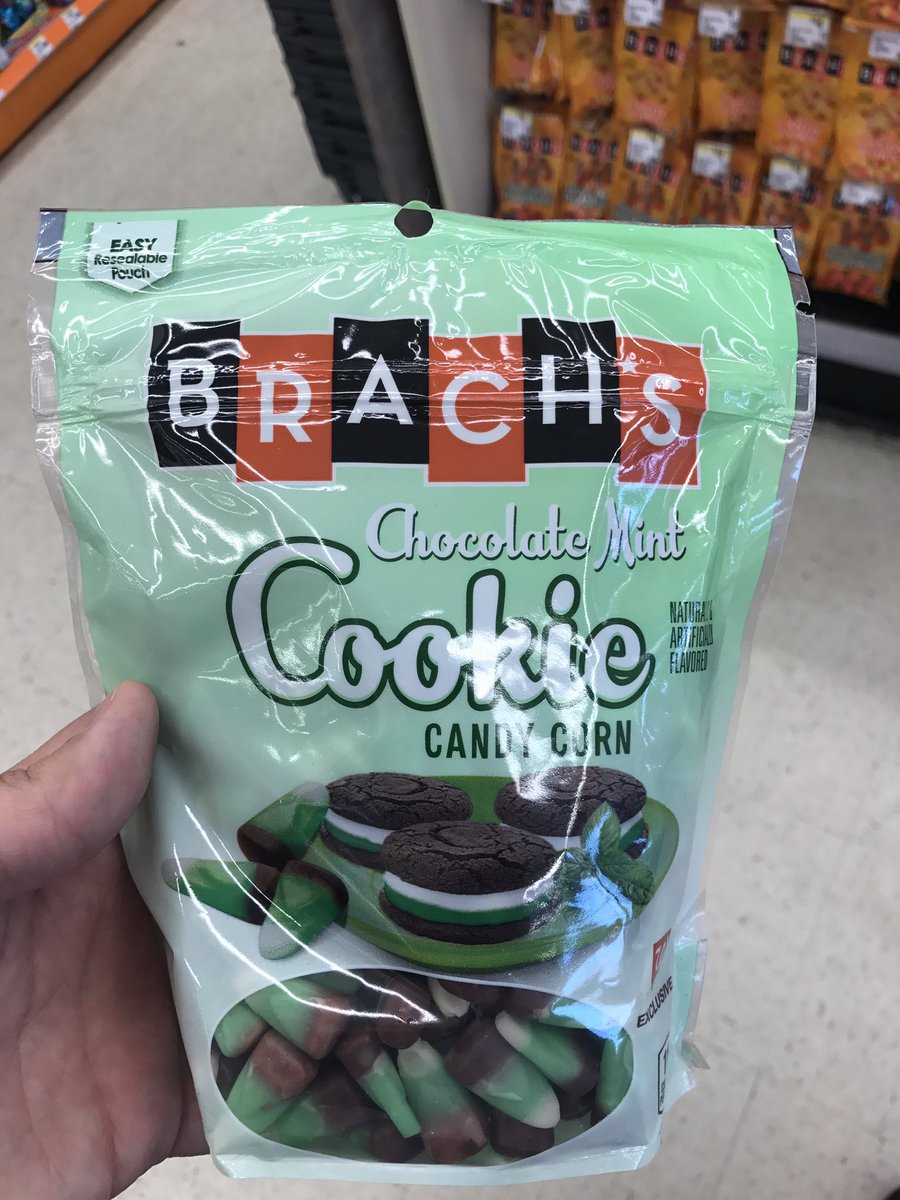 POTUSBowling's tweet image. Woah @BrachsCandy! Who knew 3 of my favorite things could become one?! A new way to enjoy my favorite #fallcandy! #candycorn