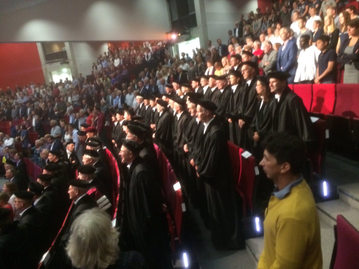 WTCTwente's tweet image. Opening Academic Year @UTwente President @vvanderchijs. #ATasteofRedHotInnivation. #HighTechHumanTouch. How to become an #innovation leader?