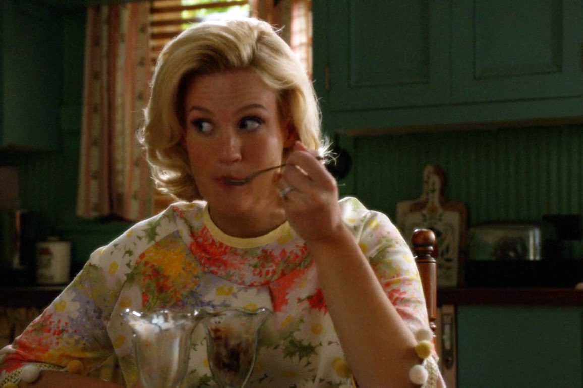 MadMen_Quotes's tweet photo. "I know how it is, Betty. You get comfortable, you give up a little bit, and then it gets out of control." Pauline Francis #MadMen #Quotes https://t.co/0zPMHSyafe