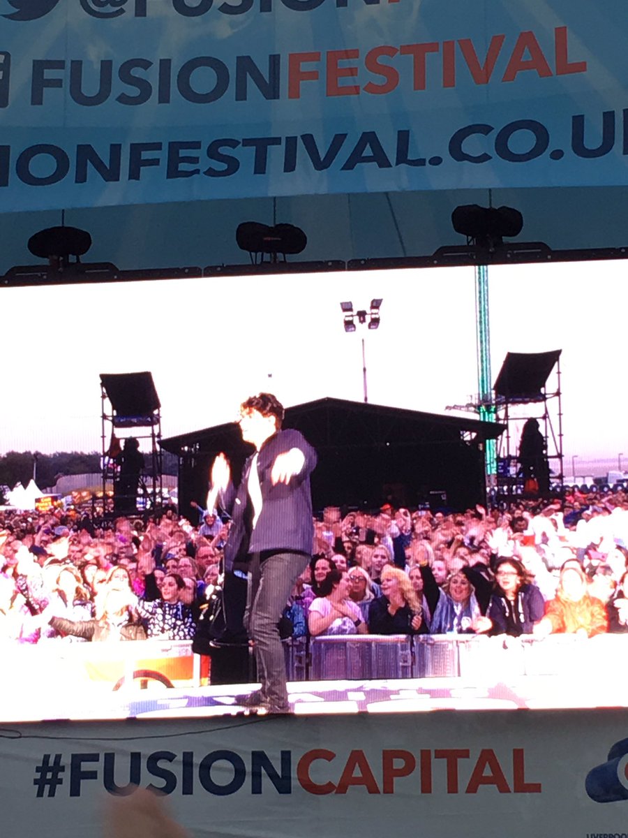 simonz737's tweet photo. Vamps dads enjoying @fusionfest @TheVampsband @dereksgolfpro https://t.co/UZAOHtVcsZ