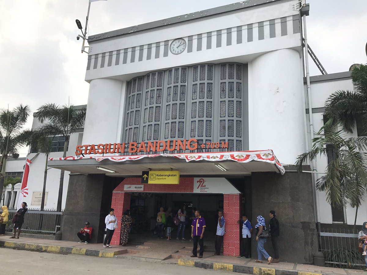 you_jiro_'s tweet photo. 普通に旅行するにもインドネシアはいいね👍🏻 https://t.co/HHoY1PMRz4