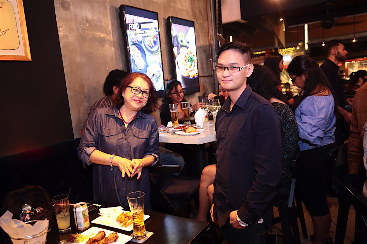 bookmodelsasia's tweet photo. @jsasha91 @MELIHAFAISAL  https://t.co/RjYTBDsCcl