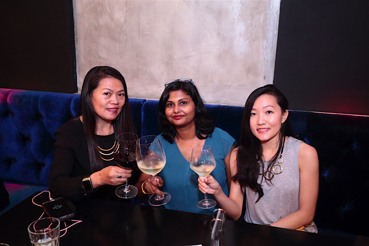 bookmodelsasia's tweet photo. @jsasha91 @MELIHAFAISAL  https://t.co/RjYTBDsCcl