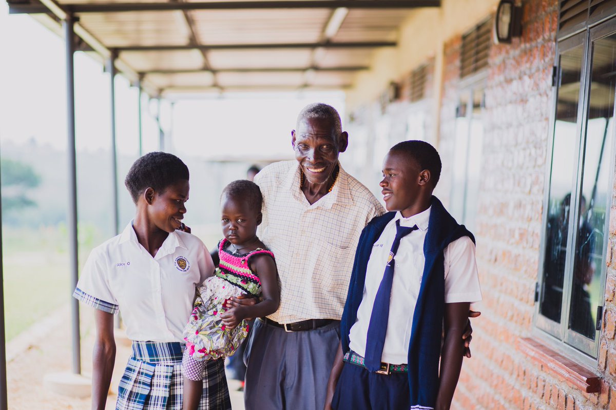 amazima's tweet photo. "If you want to change the world, go home and love your family." 
—Mother Teresa https://t.co/uWqHbwHpuQ