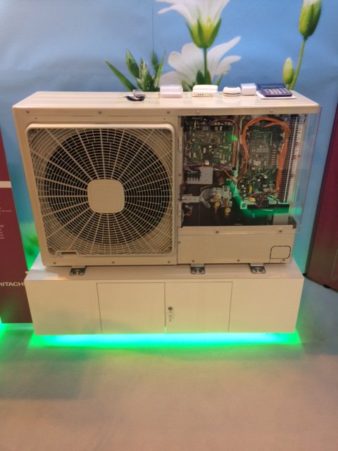 hitachiairconUK's tweet image. An air source heat pump will provide cooling as well as heating ow.ly/VR2q30eTfGz