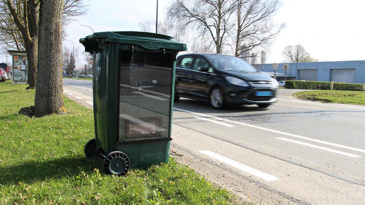 VDNLille's tweet photo. Les radars cachés dans les poubelles se multiplient en Belgique. Bientôt en France ?
 https://t.co/3wL3bKmm3l
#Radars https://t.co/Ir88uyhD9J