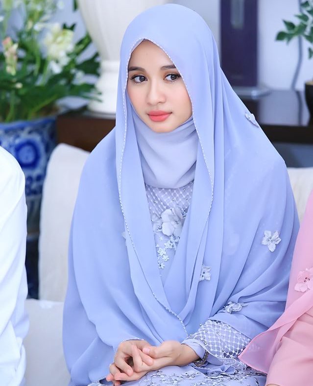 nanajerkk's tweet photo. Cantiknya dia ni ya Allah, haish stress aku https://t.co/L9n8gaoCX3