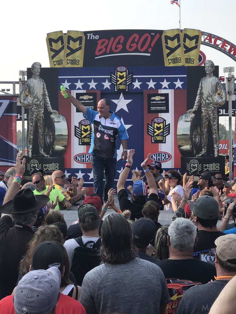 <a href="/JohnnyGrayFC/">Johnny Gray</a> rockin' it out at driver intros #Chevroletperfusnats