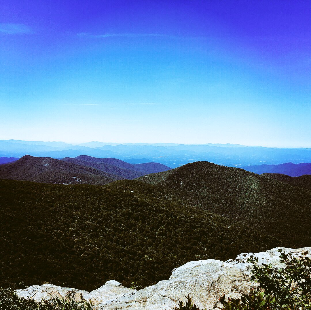 plath's tweet photo. I love living so close to the beauty that is the Blue Ridge.  #northcarolinahiking #homeschoolhikers #northcarolina https://t.co/EGWCugezKy
