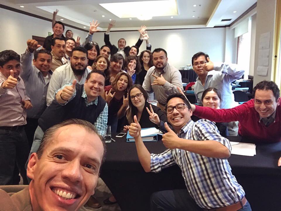 RiskMexico's tweet photo. Sobrevivientes del curso BCLS 2000 de Continuidad de Negocio #RiskMexico #DRIInternational #DRIMexico https://t.co/yUReS1humb