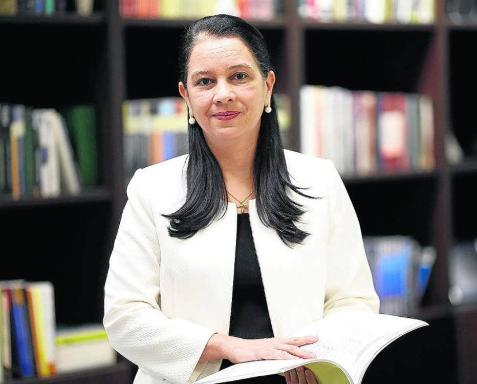"AGU reforçou caixa da União em R$ 27 bilhões"
Confira a entrevista de Grace Mendonça ao <a href="/Estadao/">Estadão 🗞️</a> - goo.gl/z5Tam2