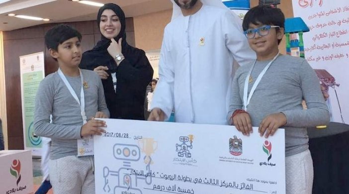 SaharaVolt's tweet photo. Brothers created a mobile #solar robot, MachineKraft, after seeing their father pay hefty electricity bills. https://t.co/Sj2HRZkMlV https://t.co/cRCdIQNW1m