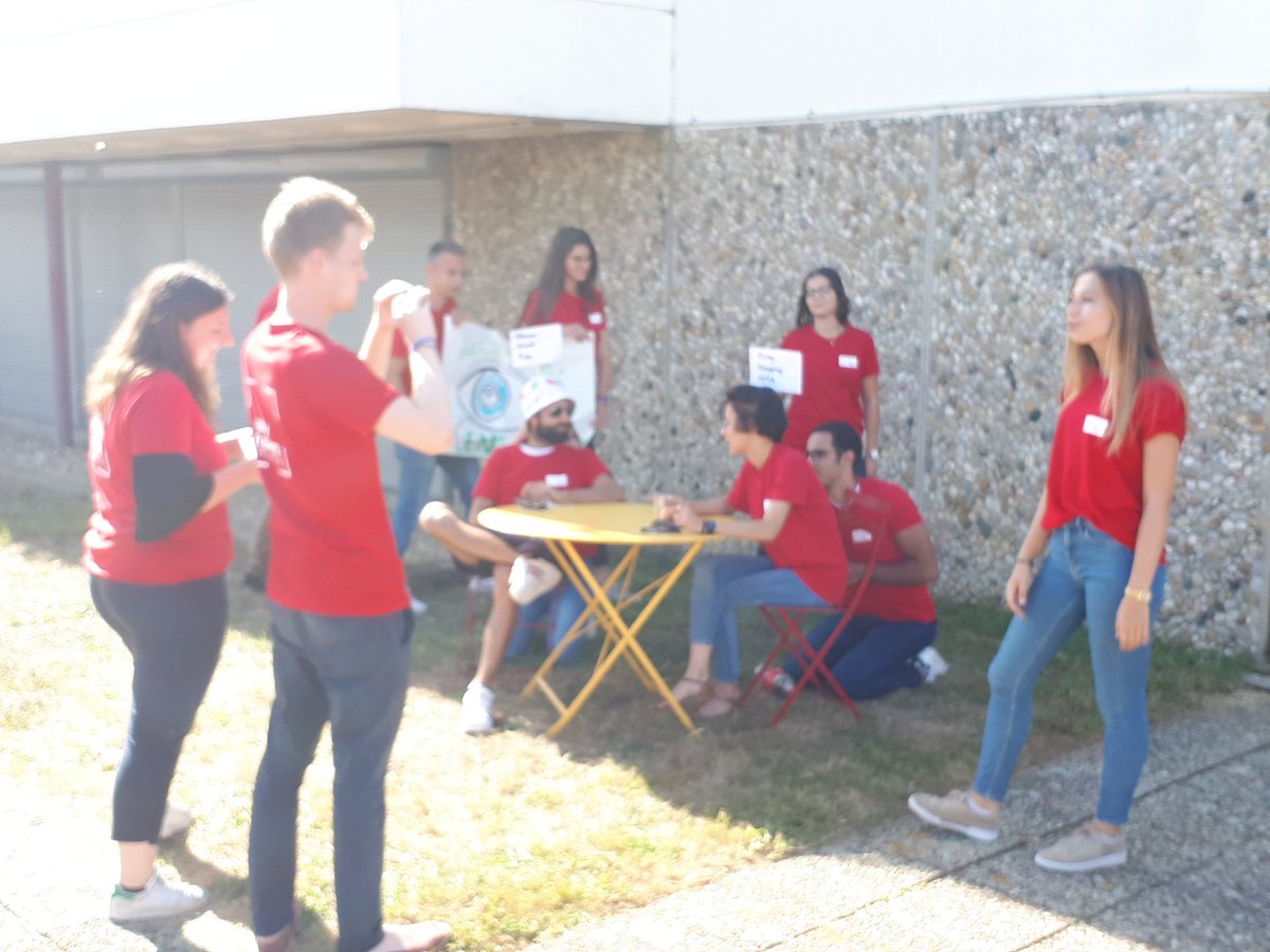 Filming the pitches! <a href="/emlyon/">emlyon business school</a> #firstday #earlymakers