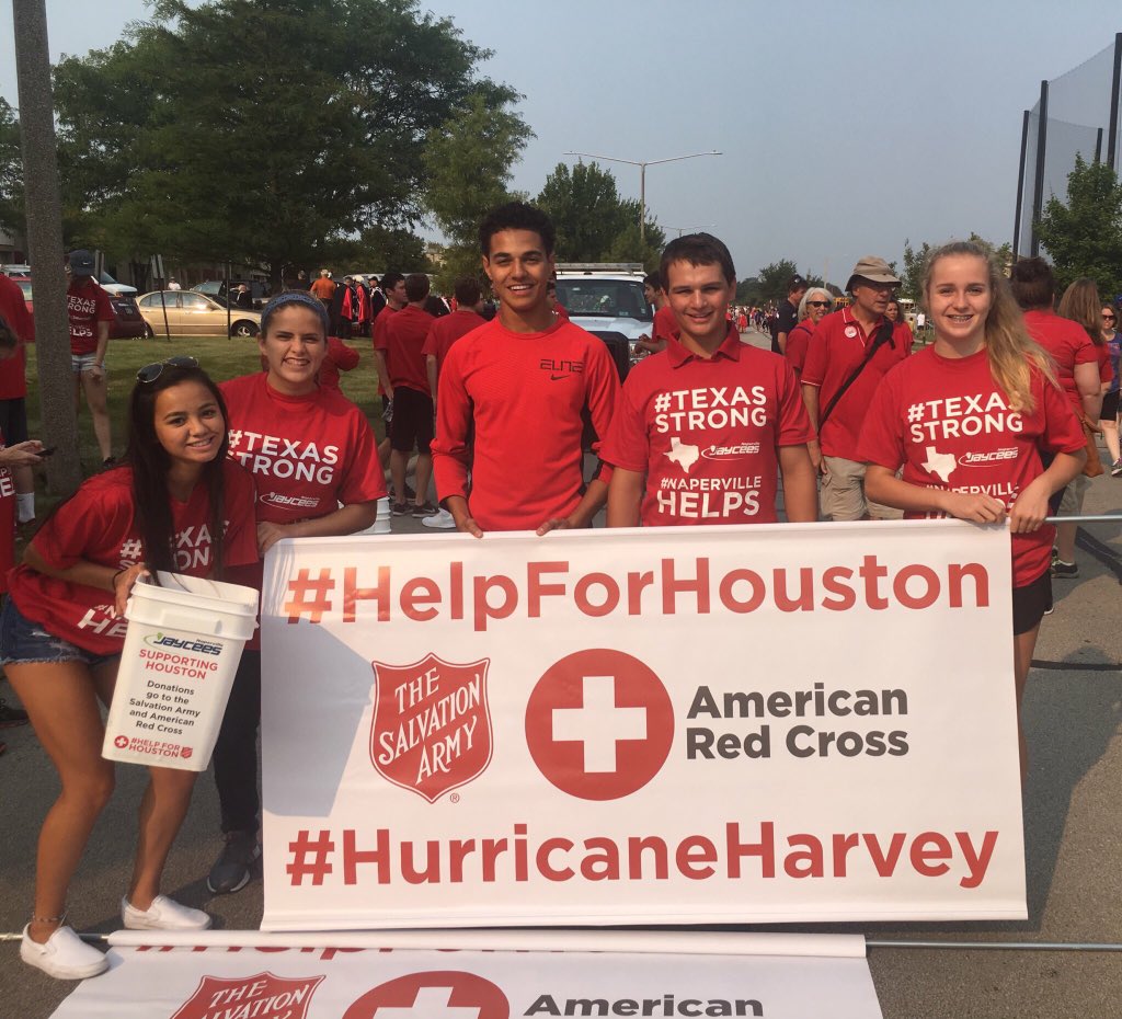 NeuquaJKB's tweet image. Neuqua JKB joining forces with NCHS and NNHS at the Labor Day parade #HelpforHouston
