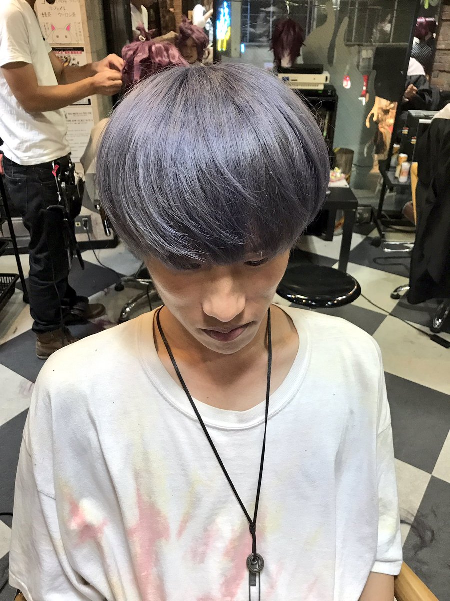 Uzivatel かなぺそ Trick Store Na Twitteru かなぺそでござる シルバーしたいけど 色がすぐ落ちちゃう そんな時は色落ち楽しみコース 補色のパープル強めシルバー 染めたては紫がかったシルバーで徐々にシルバーになります おすすめ 派手髪 Uzivatel かなぺそ Trick Store Na Twitteru かなぺそでござる シルバーしたいけど 色がすぐ落ちちゃう そんな時は色落ち楽しみコース 補色のパープル強めシルバー 染めたては紫がかったシルバーで徐々にシルバーになります おすすめ 派手髪
