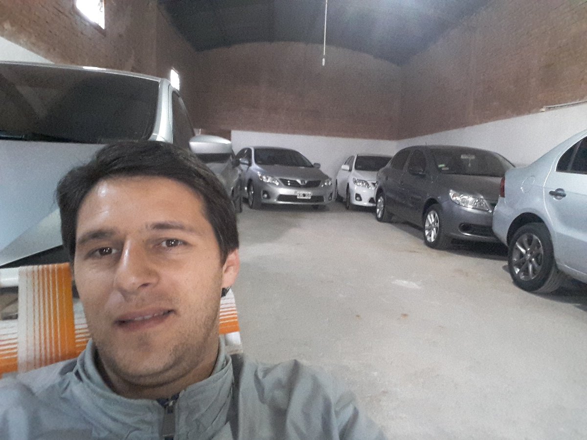 HernanCaja's tweet photo. q bárbaro como cuesta arrancar los lunes!! https://t.co/3zbD9jXFHA
