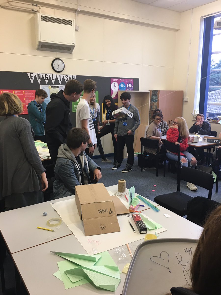 LauraFieldCCN's tweet photo. @CCNGEMSchool #PhoenixNavigate students induction in full swing with their team building activities! #teambuilding #teamwork https://t.co/x9cJNv8HMU