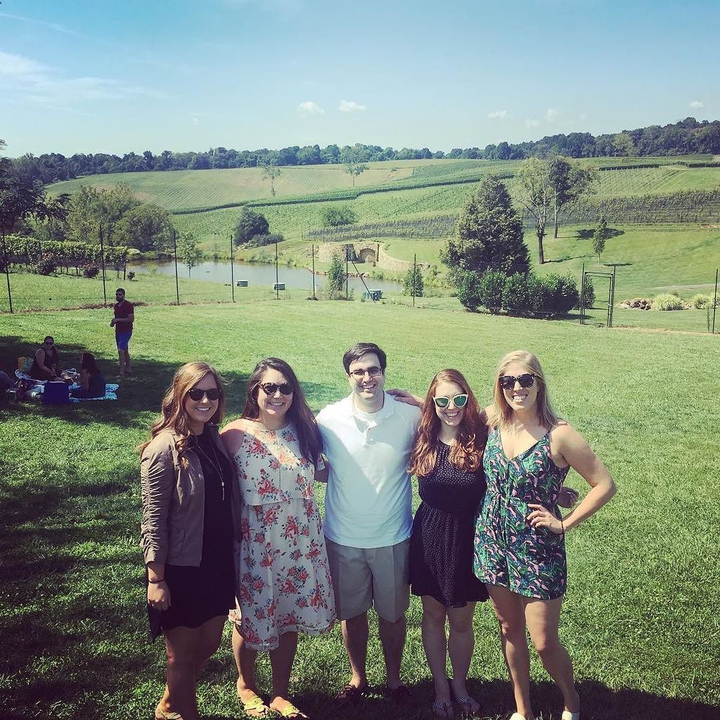 _smirz's tweet photo. Virginia is for lovers #LDW #friendsreunion https://t.co/3GsKgxsy4c https://t.co/9jT4OBEctQ