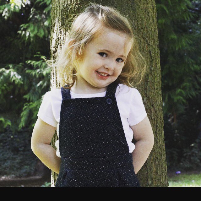 LifeLittleToes's tweet image. Like butter wouldn't melt!Better than her normal cheese face 😆 #mblogger #mvlogger #pvlogger #mblogger
