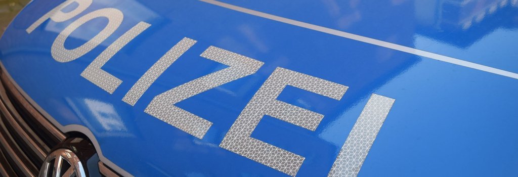 PiratenparteiSH's tweet photo. Autobahnpolizei löscht jahrelang rechtswidrig gesammelte Daten -
 https://t.co/PuncLqTV8s #ltsh #Piraten #Polizei #Datenschutz https://t.co/L5qMjeCaXu