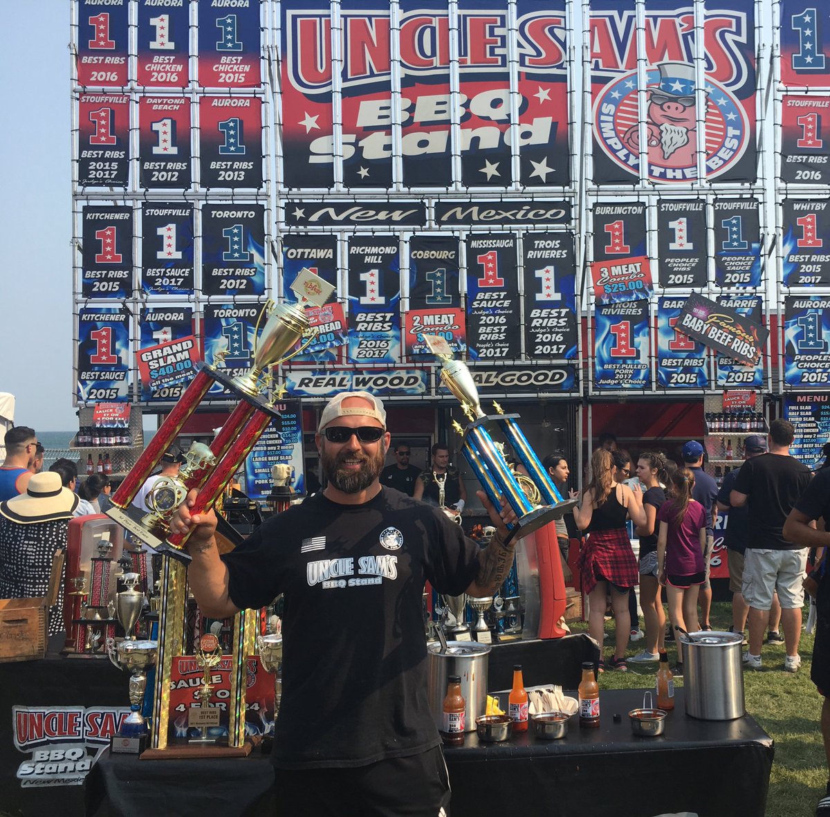 Celebrating with 'Best Sauce' winner <a href="/BBQSam/">Uncle Sam's BBQ</a> - congrats! #itsallaboutthesauce
