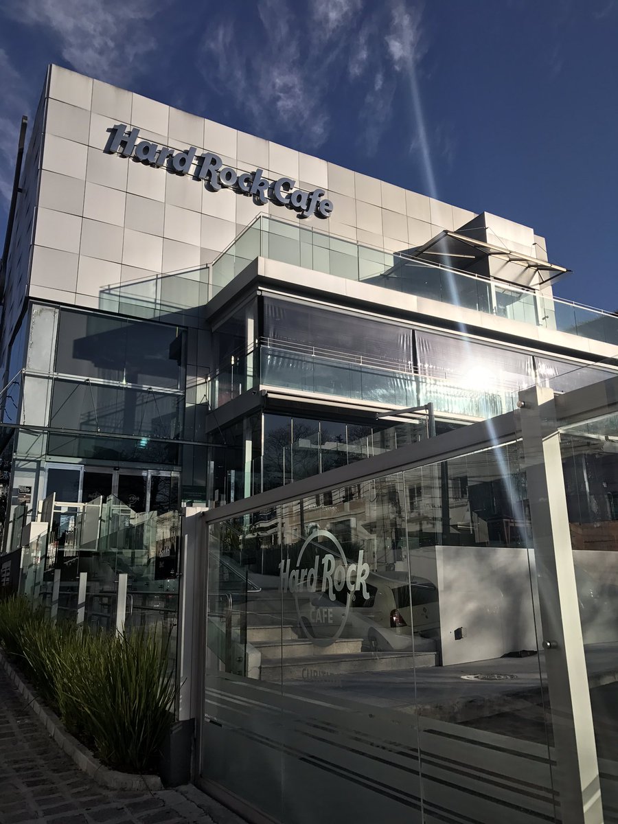 TheTimBeta's tweet photo. Happy hour de hoje. https://t.co/fw5gK2WGeO