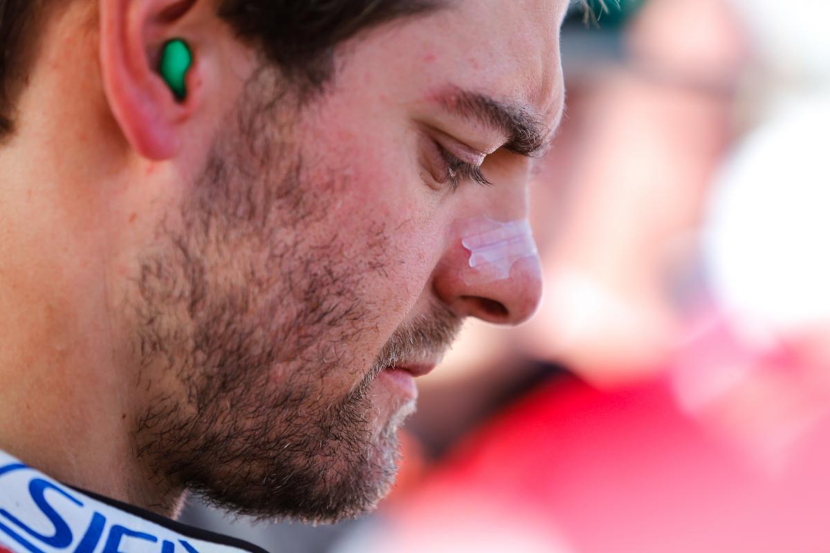 javierc78535634's tweet photo. RT MotoGP: NEWS: Crutchlow has operation on finger injury 

Full story📰 https://t.co/9D1sFoiI1X #SanMarinoGP https://t.co/LFJjiBghZ6