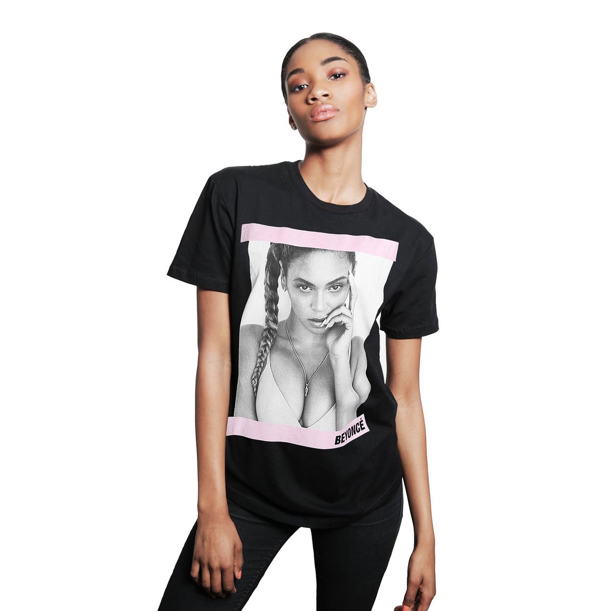 SELLMYSTUFF_'s tweet photo. #BEYONCE - Touch Tee Just $35 https://t.co/sVtzJP7LQl #BeyDay #BDay #SellMYSTUFF #DIVA #MondayMotivation #ladiescode #JayZ #BeyBirthday https://t.co/6Pe97JX2Xj