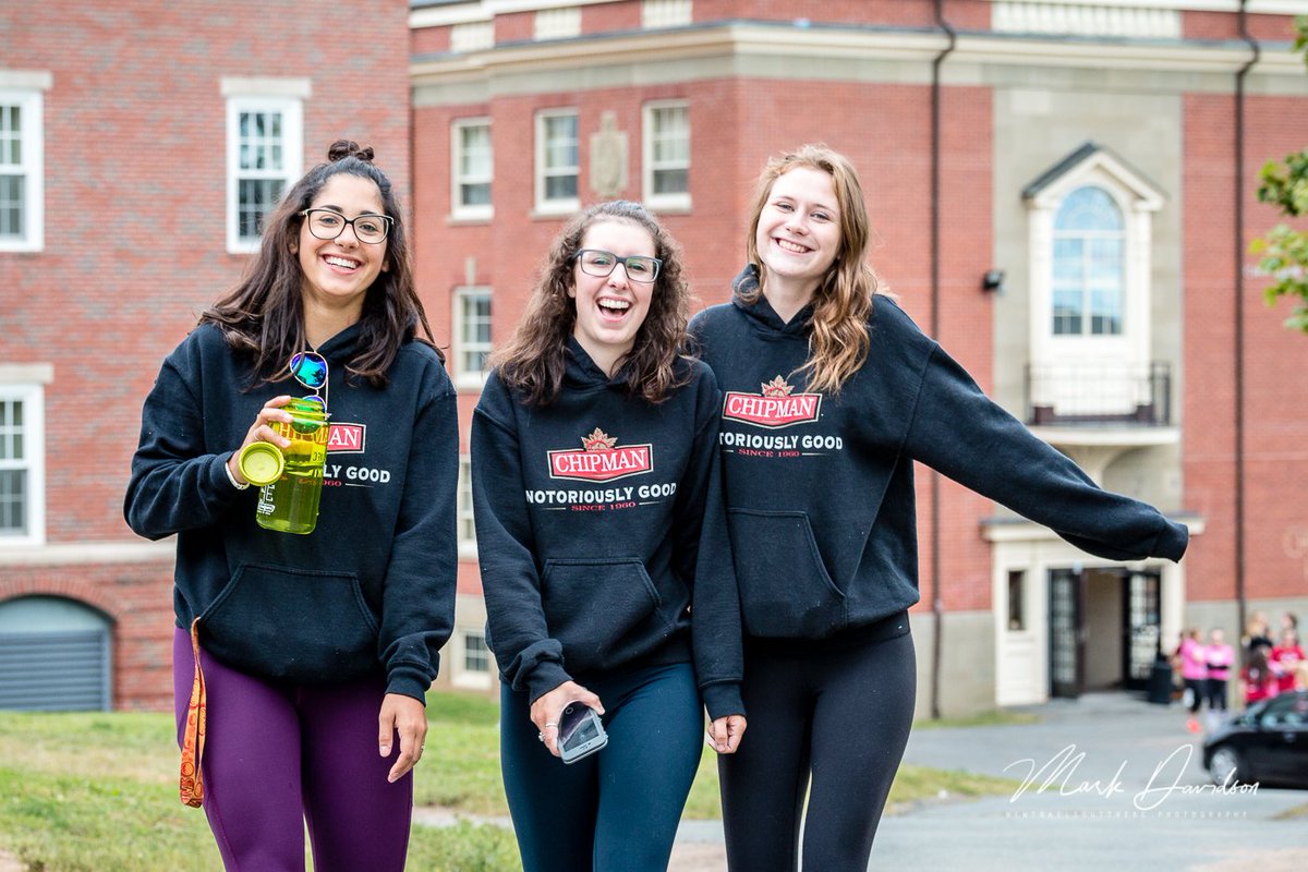 Newtrailss's tweet photo. A few last #boringnotboring pics from #moveinday2017 @AcadiaU. The rest to a Flickr Album at some point. Always bringing their "A" game! https://t.co/qf2zu6poep
