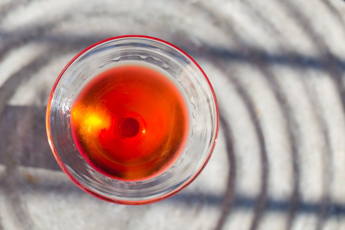 drinkvicgin's tweet photo. Shadows getting longer, but hold onto that last taste of summer.  Happy #labourday, all! Oaken Martinez recipe here: https://t.co/4H6M3vOa1E https://t.co/91AjMDEw7v