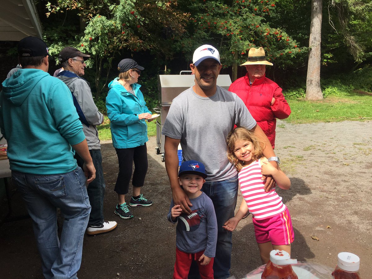 Local734's tweet photo. CUPE Local 734 at our first annual #LaborDay BBQ!  Next year will be bigger. https://t.co/ma0H4eCiuU