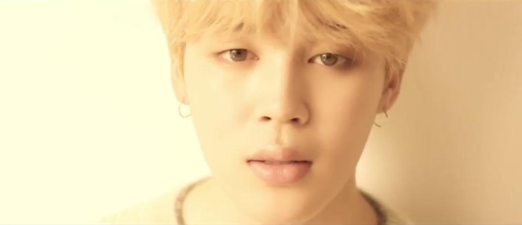 bts_faten's tweet photo. شكلي بعد ماشفت جيمينياه😷
جيمين : يغني🎶
انا : بالله اذا اقتلك بالنعال هم واحد يقلي ليش😡عليك الله ارحمني😢شو هلجمال💞ربي ارحمني👐 https://t.co/SCGcTBKJ8A