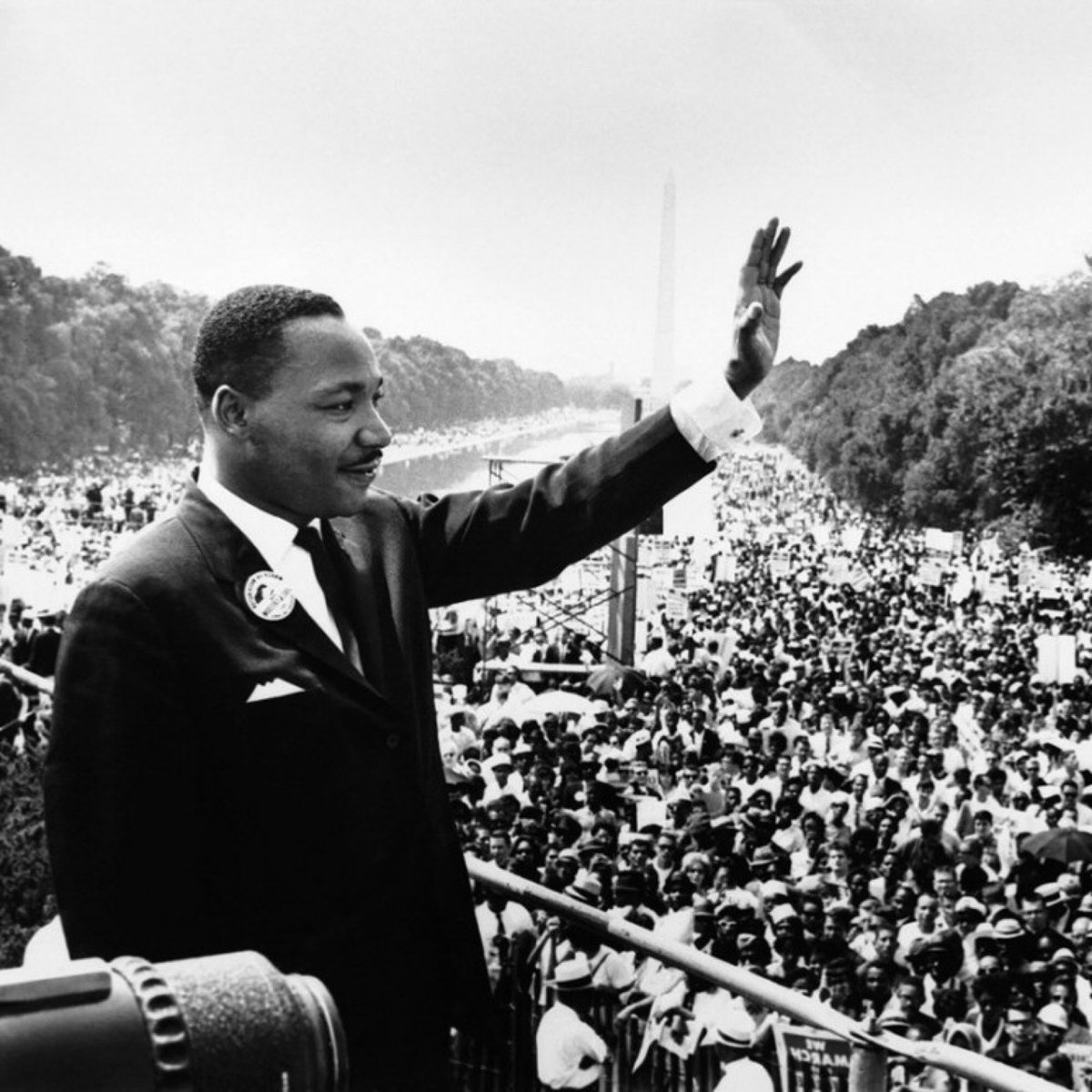 bleachyourbrain's tweet photo. "All labor that uplifts humanity has dignity and importance and should be undertaken with painstaking excellence." - Martin Luther King, Jr. https://t.co/Ant2frrFYU