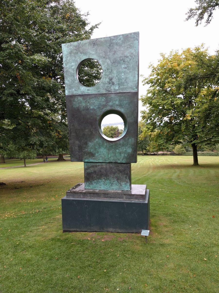 bell86_sarah's tweet photo. More than just a walk in the park! @YSculpture @henrymooresg #Yorkshire #statue #England #goodwalks https://t.co/D1SMTyNtWO