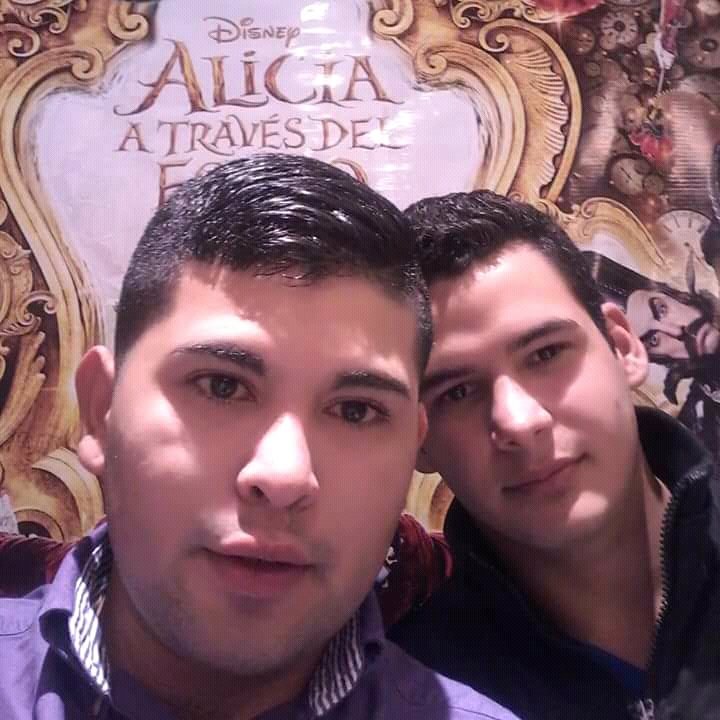 lautyeli's tweet photo. Hermoso recuerdo te amo <3 https://t.co/MYDLabLRNS