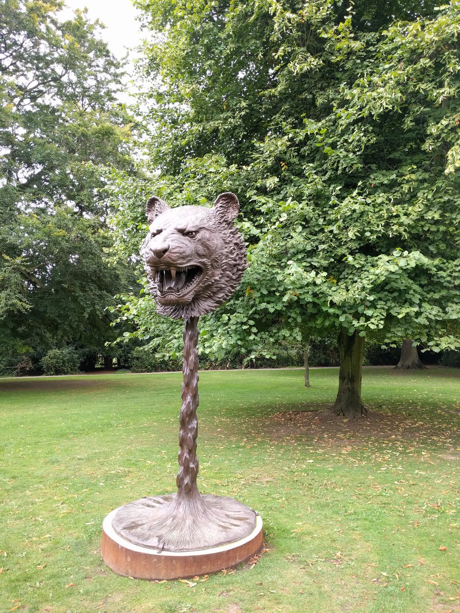 bell86_sarah's tweet photo. More than just a walk in the park! @YSculpture @henrymooresg #Yorkshire #statue #England #goodwalks https://t.co/D1SMTyNtWO