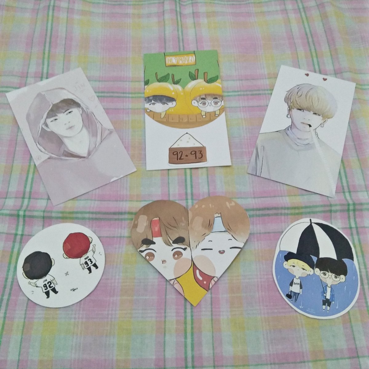 yoonjinshitter's tweet photo. the SIN merch i had kyaaah~ #onlymango acrylic charm ππ thankyou so much for this @miniseoltang #yoonjin https://t.co/jCskGtiFBv