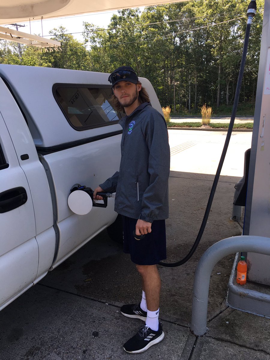 AustinRoy4's tweet photo. @taseahawksehl @TACapeCod @EHL_Hockey https://t.co/EA5E8ROxVO