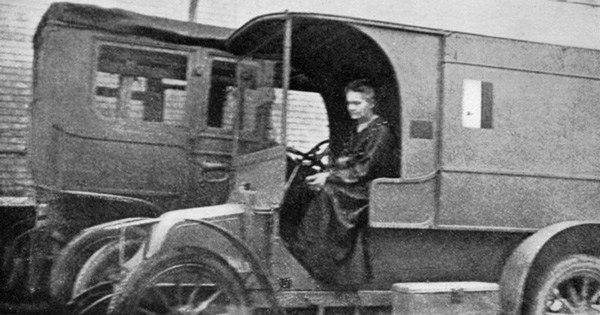 culture_pl's tweet photo. Marie Curie the ambulance driver: the trailblazing scientist’s life-saving mobile X-Ray units! https://t.co/Z7q2MIjae8 @NobelWomen https://t.co/BrKsX72D2Q