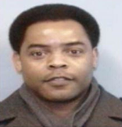 ssmithCLT's tweet photo. #Ayrsley neighbors kept asking out of concern whether @cmpd has found suspect in killing of #UNCC Professor, Dr. Jeannine Skinner. Not yet. https://t.co/1UhObNaxFW