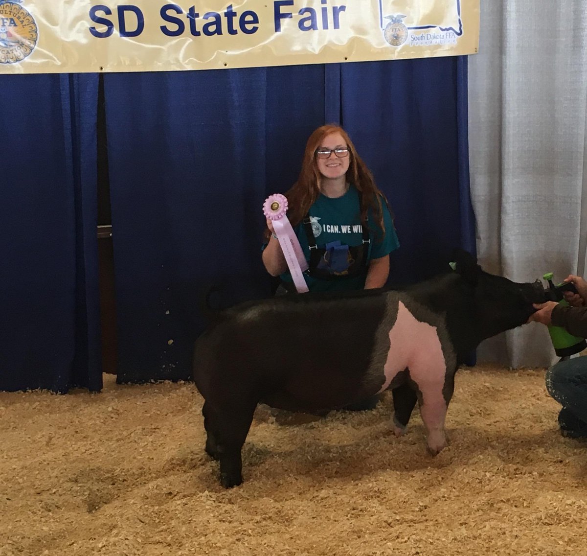 FFAMcCook's tweet photo. Look at this amazing #mccookcentral FFA member. 3rd showman, 3rd overall and won 4 classes.#goodday #proud https://t.co/qkmkTe55qe