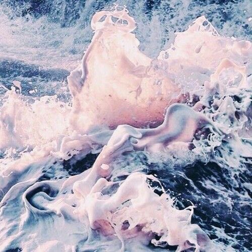iIoveaesthetics's tweet image. when waves collide