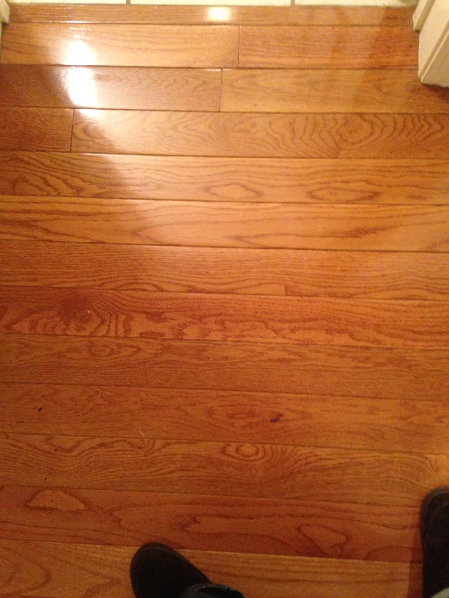 Inureyezicntsee's tweet photo. @GoTriNova this Hardwood Floor Polish has been amazing thank you for this sample #GoTriNova https://t.co/Qboo2xzNvh