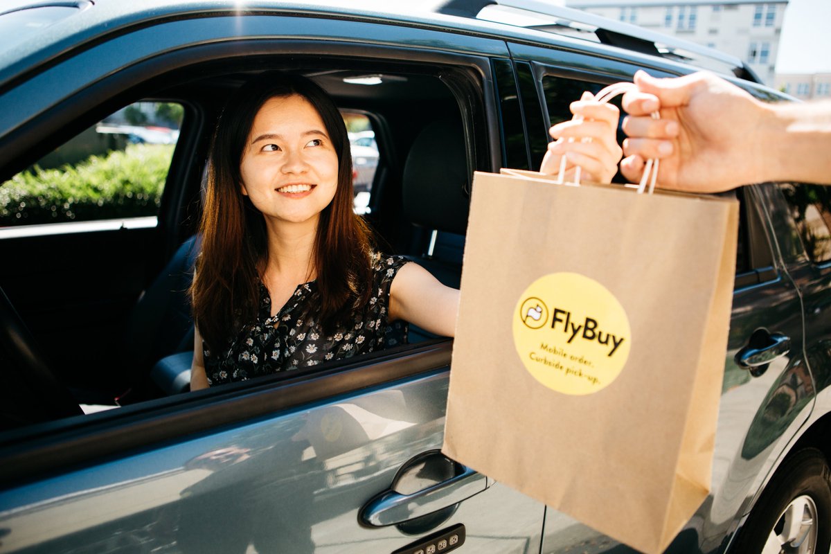 FlyBuyApp's tweet image. It's almost that time for packing lunches, sports practice, and car pooling. But don't worry, FlyBuy will cover dinner with curbside pickup.