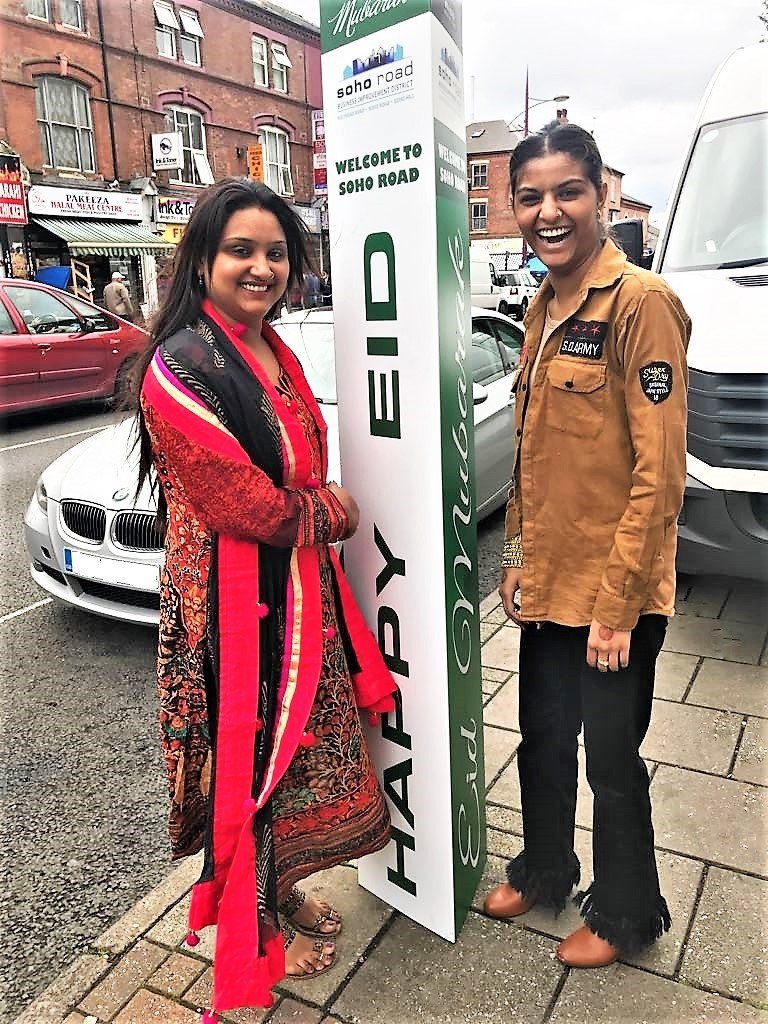 SohoRoadBID's tweet photo. Soho Road always has the celebrity factor, did you spot the world famous Sufi singers, The Nooran Sisters?
#LoveSohoRoad #nooransisters https://t.co/yzKOIqyknM