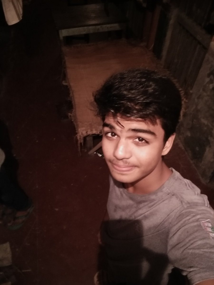 Night mood with picnic party 😁😁😁😁