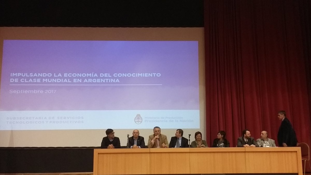 <a href="/cpallotti/">Carlos Pallotti</a> Los serv. del conocimiento vinieron para quedarse, generando puestos de trabajo.  Hay que convertir el conocimiento en talento.